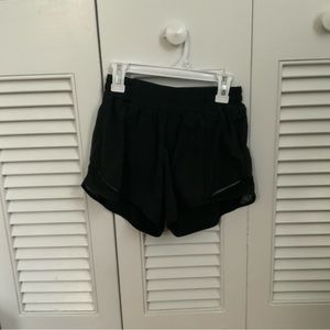 Lululemon hotty hot shorts 4”